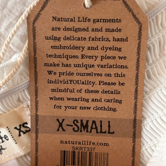 NATURAL LIFE silky white tennis skort w/ smocked waist- NEW - Picture 6 of 12